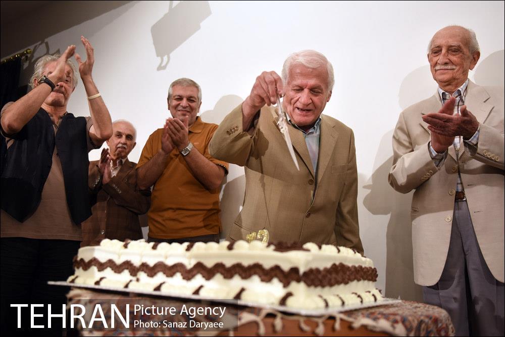 بیست و چهارمین «تولد ماه»‎ 1