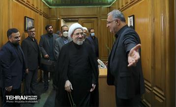 دیدار آیت‌الله اراکی با شهردار تهران