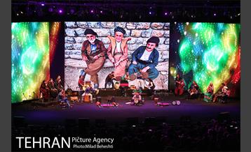 کنسرت گروه رستاک‎ 2