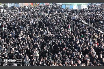 عزاداری شهادت امیرالمومنین (ع) در میدان امام حسین (ع) 58