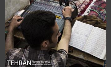 جز خوانی قرآن کریم در حسینیه کربلایی های گلوبندک‎ 15