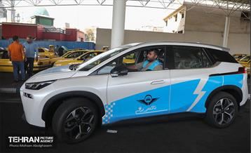آغاز به کار تاکسی‌های برقی شاسی بلند در تهران 14