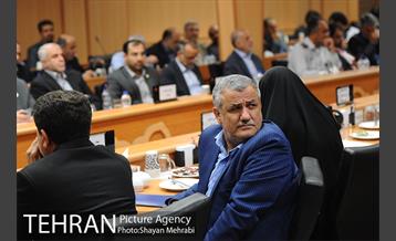 شوراى معاونین شهردار، شهرداران مناطق، مدیران عامل سازمان ها، شرکت ها و موسسات شهردارى تهران 16