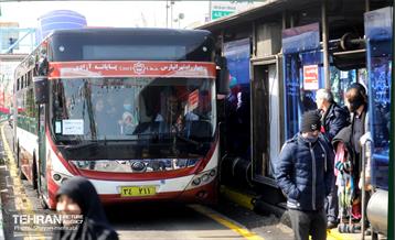 خدمات شهرداری تهران در پایان راهپیمایی ۲۲ بهمن 24