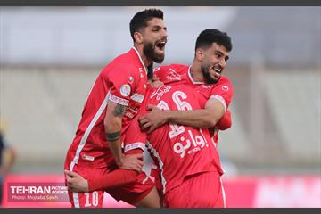 دیدار تیم های فوتبال پرسپولیس و پیکان 30