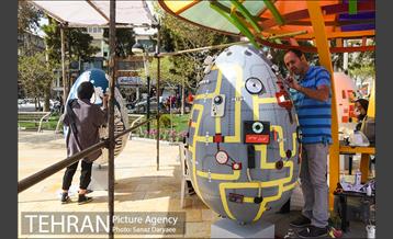 جشنواره تخم مرغ های رنگی در میدان هفت حوض 12