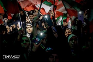 اجتماع مردمی دفاع از انقلاب اسلامی ایران در میدان الغدیر 11