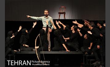 نمایش مجلس ضربت خوردن‎ 18