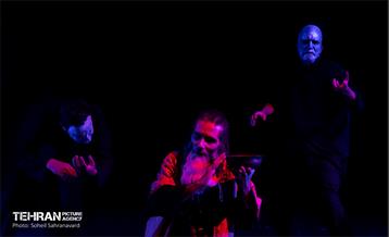 نمایش «سیب، فانوس، کشتی» 8