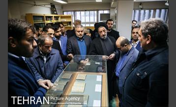 حضور پیروز حناچی در کتابخانه گردی الهام فخاری 3