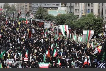 تشییع شهدای اقتدار ملی در تهران 17
