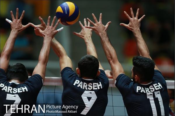 دیدار پیکان تهران و پارسه تهران در لیگ برتر والیبال 11