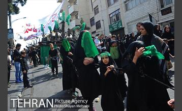 حرکت نمادین کاروان اُسرای کربلا در ده ونک 44