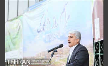 غرس نهال در بوستان بهاران 7