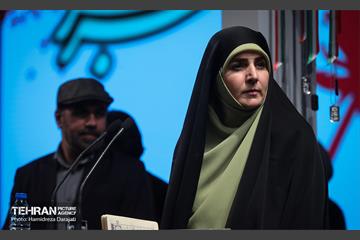 آیین تجلیل از ناشران آثار مادران و همسران شهید 6