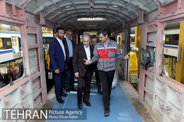 بازدید دکتر نجفی از واگن سازی پارس 28