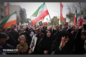 تشییع پیکر مطهر شهدای ناوشکن دنا 2