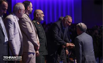 هفدهمین پاسداشت ادبیات جهاد و مقاومت 27