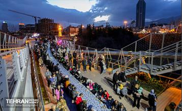 افطاری ساده روی پل طبیعت 8