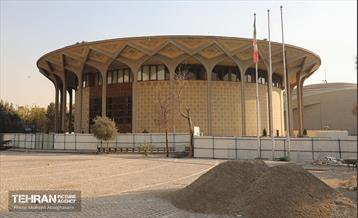 اینجا کارگاهه؛ محوطه سازی حریم تئاتر شهر 24