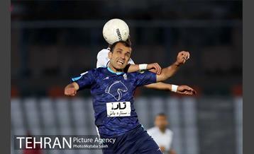 دیدار تیم های فوتبال پیکان و استقلال تهران 17