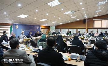 نشست هم اندیشی شهردار تهران با نخبگان منطقه 10