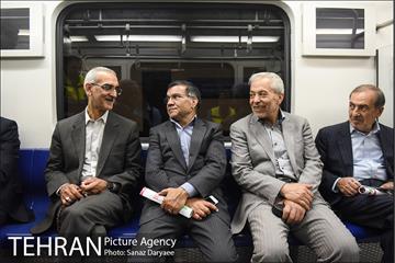 بازدید معاونت حمل و نقل و ترافیک شهرداری تهران و اعضای شورای شهر تهران از عملیات تکمیلی خط ۷ 5