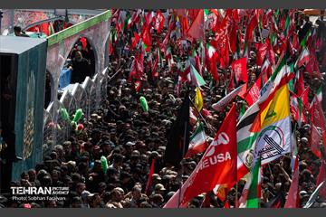 تشییع پیکر آقای شهید ایران - 3 35