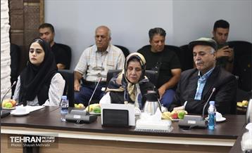 ملاقات معاون مالی و اقتصاد شهری با نخبگان، فرهنگیان و ورزشکاران منطقه 12 21