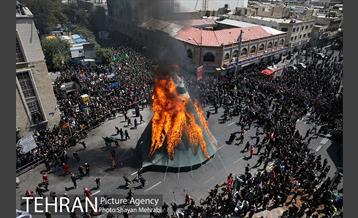 عزاداری ظهر عاشورای حسینی در چهار راه گلوبندک 25