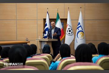 مراسم بدرقه تیم ملی فوتبال دختران نوجوان 14