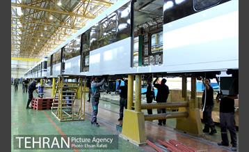 بازدید دکتر نجفی از واگن سازی پارس 13