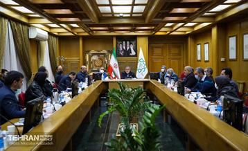 جلسه بررسی معضلات اجتماعی با حضور شهردار تهران 12