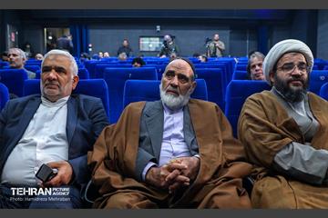 همایش تجلیل از مداحان مولف و شب شعر غزه 38
