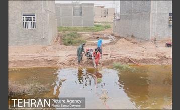 عملیات تخلیه کامل آب شهرک مسکونی پیام اهواز 8