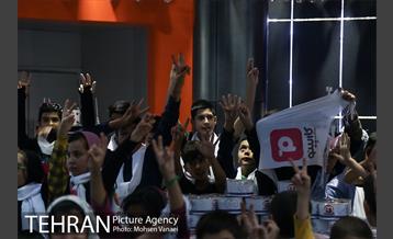 بازدید کودکان کار از آسمان نمای گنبد مینا 11