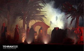 نمایش بزرگ میدانی «تنهاتر از مسیح» 38