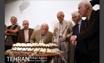 بیست و چهارمین «تولد ماه»‎ 19