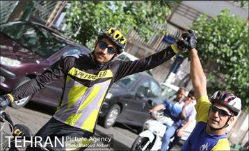 همایش دوچرخه سواری به مناسبت هفته روابط عمومی‎ 17