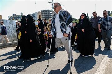 در حاشیه نماز جمعه تهران به امامت رهبر انقلاب 19