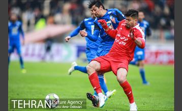 دیدار تیم‌های فوتبال تراکتور سازی تبریز - استقلال تهران 18