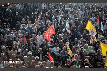 مراسم تشییع پیکر شهید سردار عباس نیلفروشان - ۱ 43