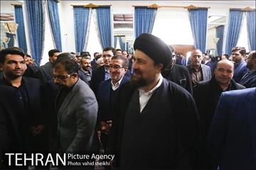 تجدید میثاق کارکنان گزینش با آرمان های امام و دیدار با یادگار ایشان 16