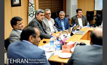 جلسه شورای معاونان و شهرداران با حضور شهردار تهران 3