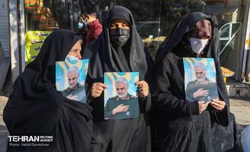 تشییع و تدفین پیکر مطهر دو شهید گمنام در منطقه 17