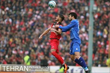 دیدار تیم های فوتبال استقلال و پرسپولیس