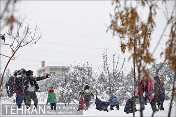 تفریحات برفی در پارک پردیسان تهران 22