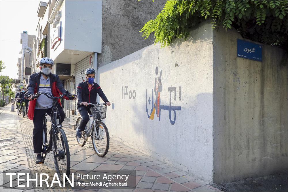 پویش سه شنبه های بدون خودرو در منطقه 8