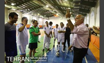 دیدار دوستانه تیم پردیس(کارتن خوابها) و مسئولان سازمان ورزشی شهرداری 2