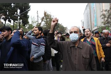 راهپیمایی ۱۳ آبان 10